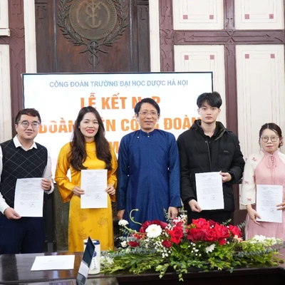 CÔNG ĐOÀN Trang Chủ 77Win.com TỔ CHỨC KẾT NẠP ĐOÀN VIÊN MỚI NĂM 2025